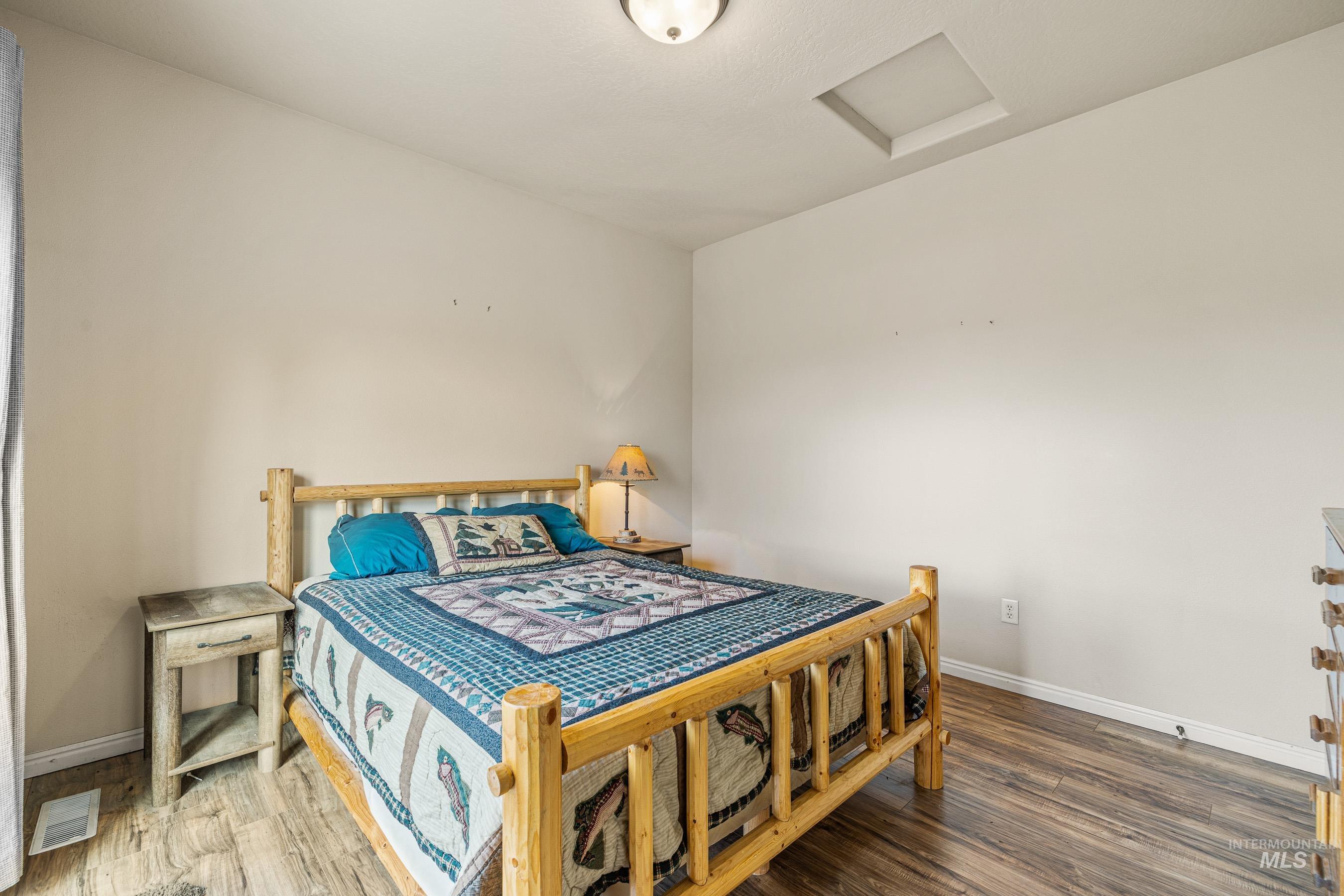 34 Mangum Circle, Donnelly, Idaho 83615, 3 Bedrooms, 2 Bathrooms, Residential For Sale, Price $378,500,MLS 98969117