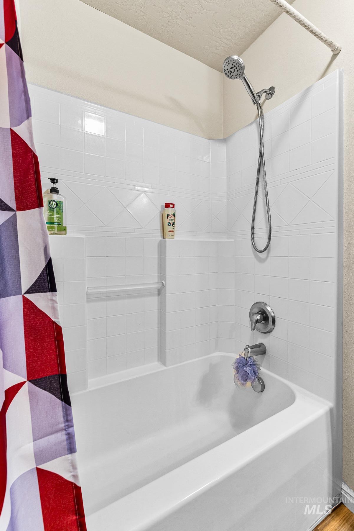 34 Mangum Circle, Donnelly, Idaho 83615, 3 Bedrooms, 2 Bathrooms, Residential For Sale, Price $378,500,MLS 98969117