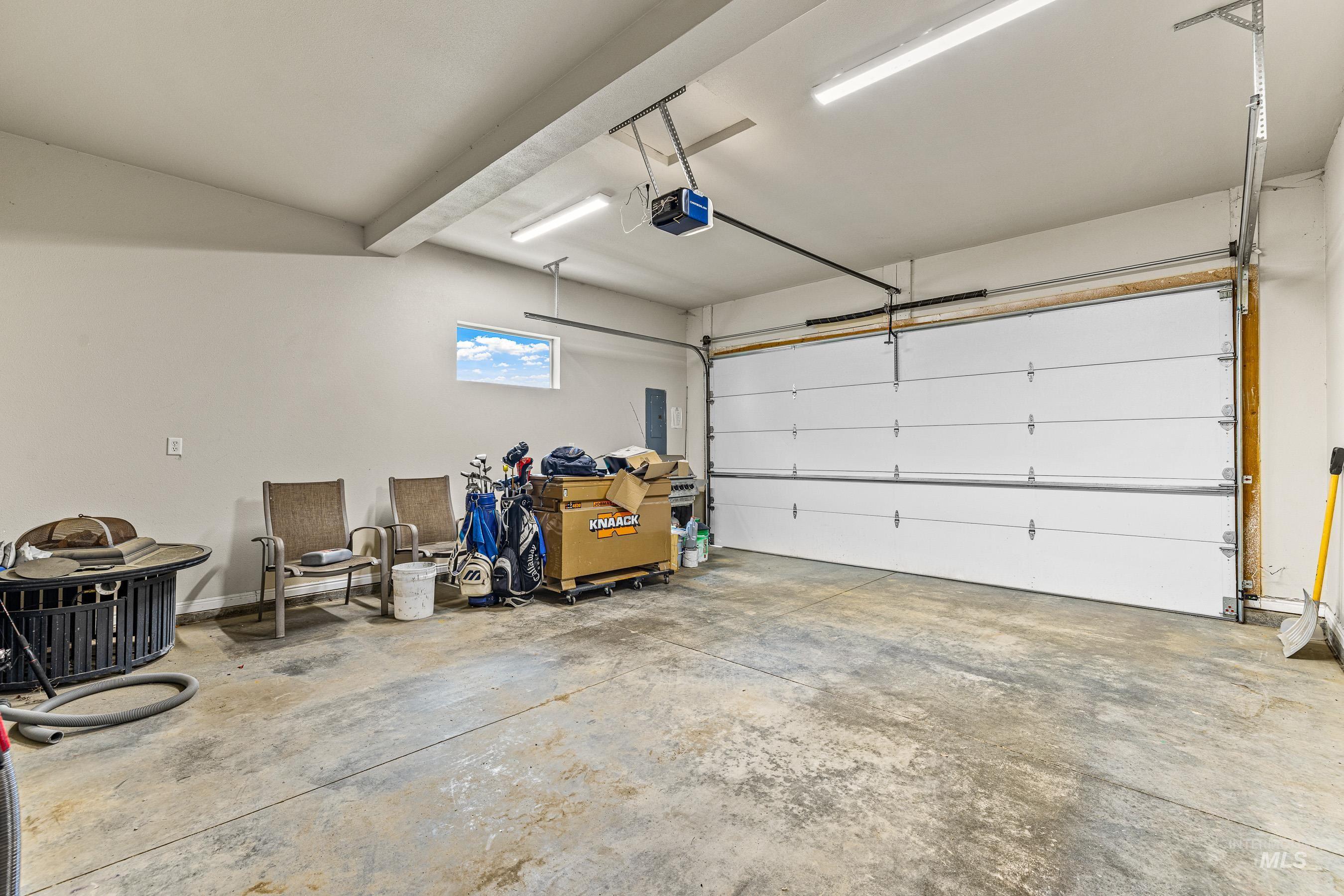 34 Mangum Circle, Donnelly, Idaho 83615, 3 Bedrooms, 2 Bathrooms, Residential For Sale, Price $378,500,MLS 98969117