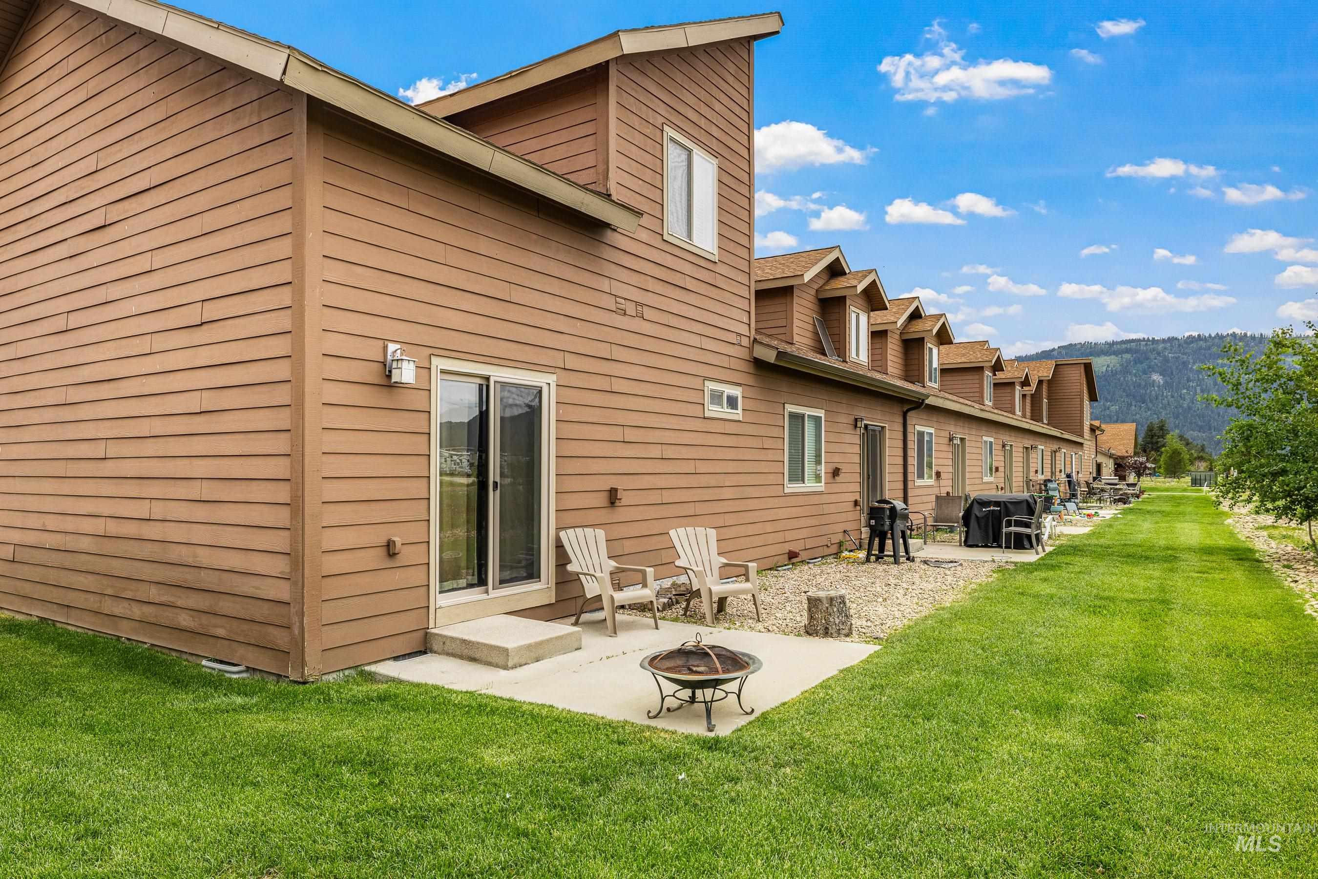 34 Mangum Circle, Donnelly, Idaho 83615, 3 Bedrooms, 2 Bathrooms, Residential For Sale, Price $378,500,MLS 98969117