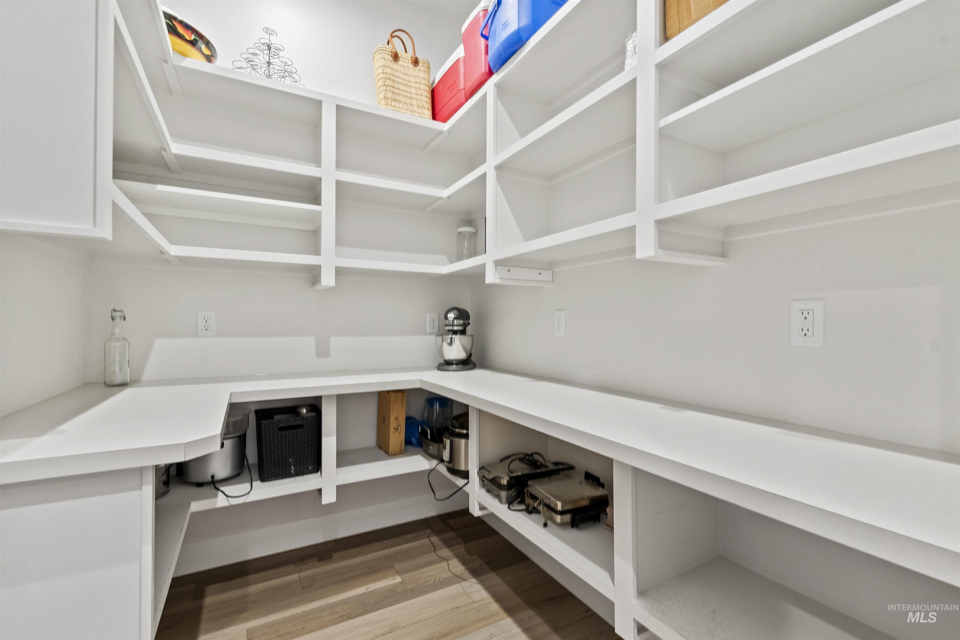 6299 W Biathlon St, Eagle, Idaho 83616, 4 Bedrooms, 3.5 Bathrooms, Residential For Sale, Price $1,295,000,MLS 98969123