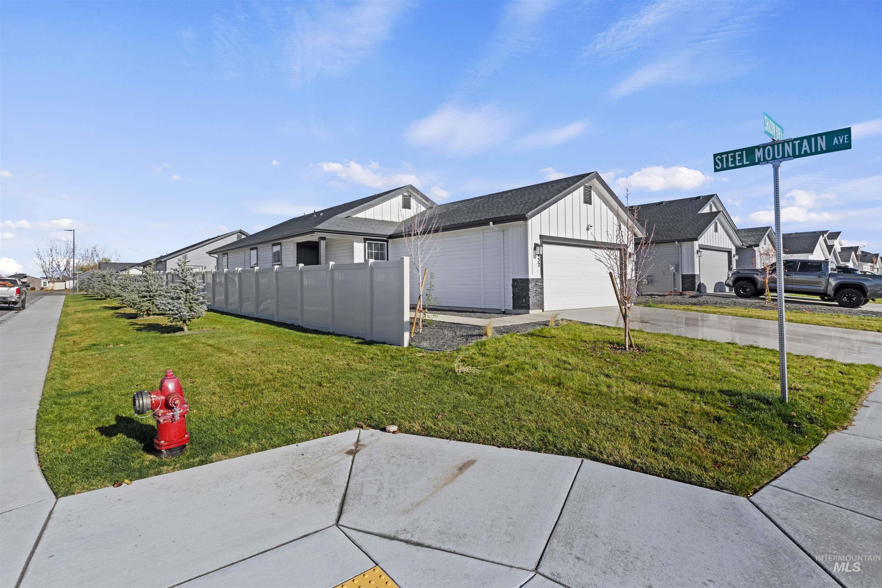 12452 Shadow River St, Caldwell, Idaho 83607, 3 Bedrooms, 2 Bathrooms, Residential For Sale, Price $365,000,MLS 98969124