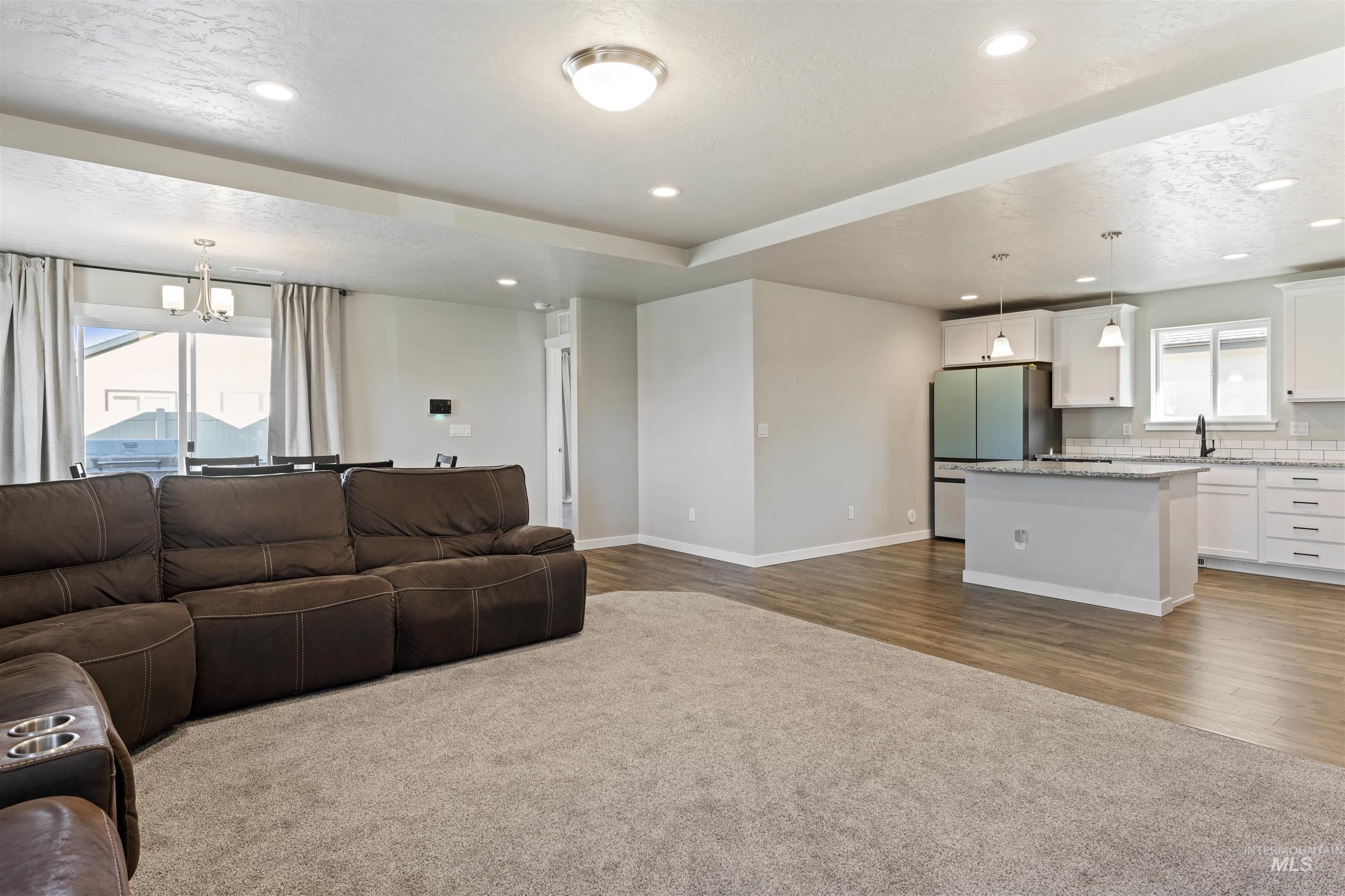 12452 Shadow River St, Caldwell, Idaho 83607, 3 Bedrooms, 2 Bathrooms, Residential For Sale, Price $365,000,MLS 98969124