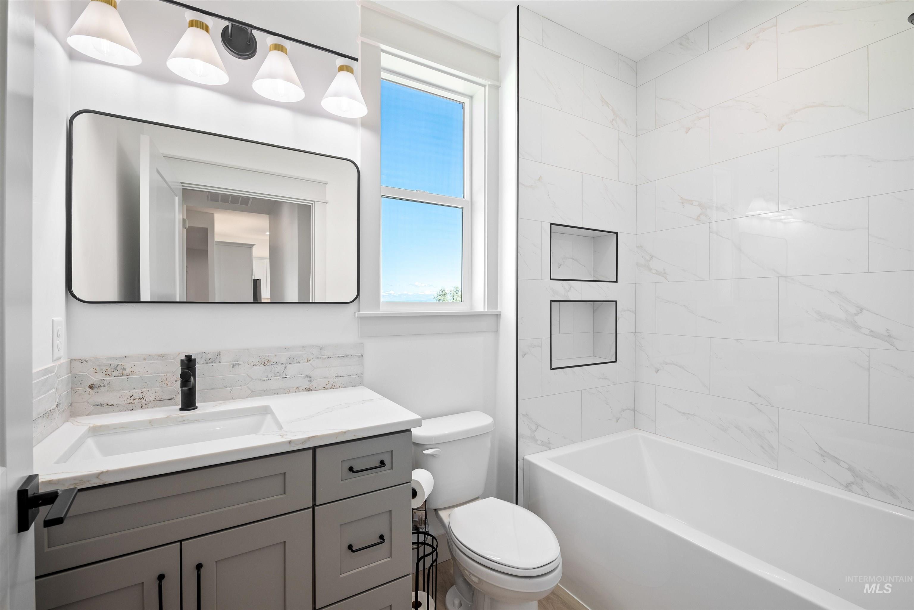 435 E Elaine Ct, Nampa, Idaho 83686, 4 Bedrooms, 3 Bathrooms, Residential For Sale, Price $715,000,MLS 98969125