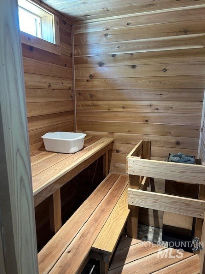 435 E Elaine Ct, Nampa, Idaho 83686, 4 Bedrooms, 3 Bathrooms, Residential For Sale, Price $715,000,MLS 98969125