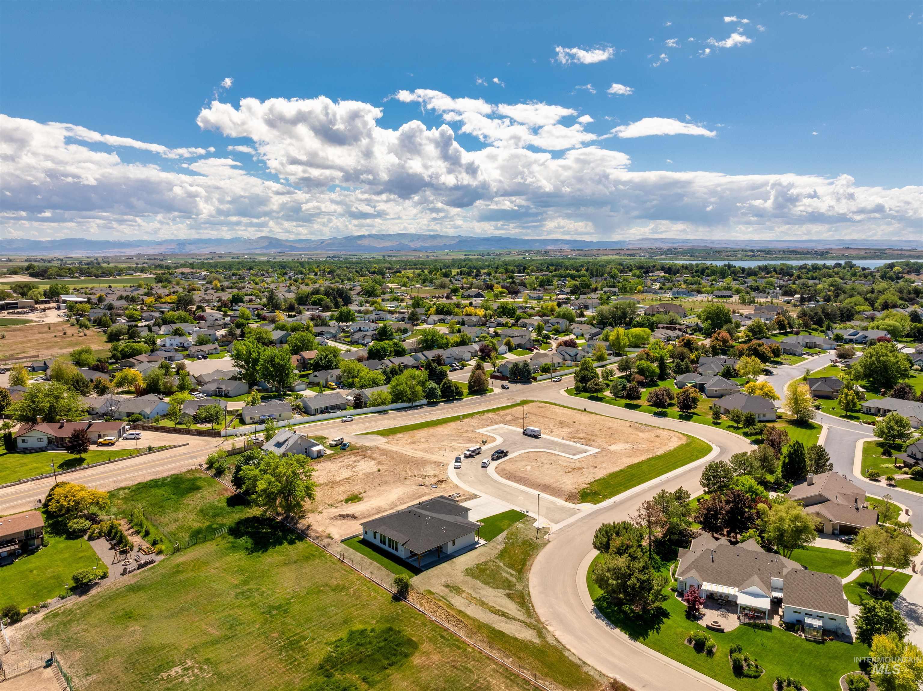 435 E Elaine Ct, Nampa, Idaho 83686, 4 Bedrooms, 3 Bathrooms, Residential For Sale, Price $715,000,MLS 98969125