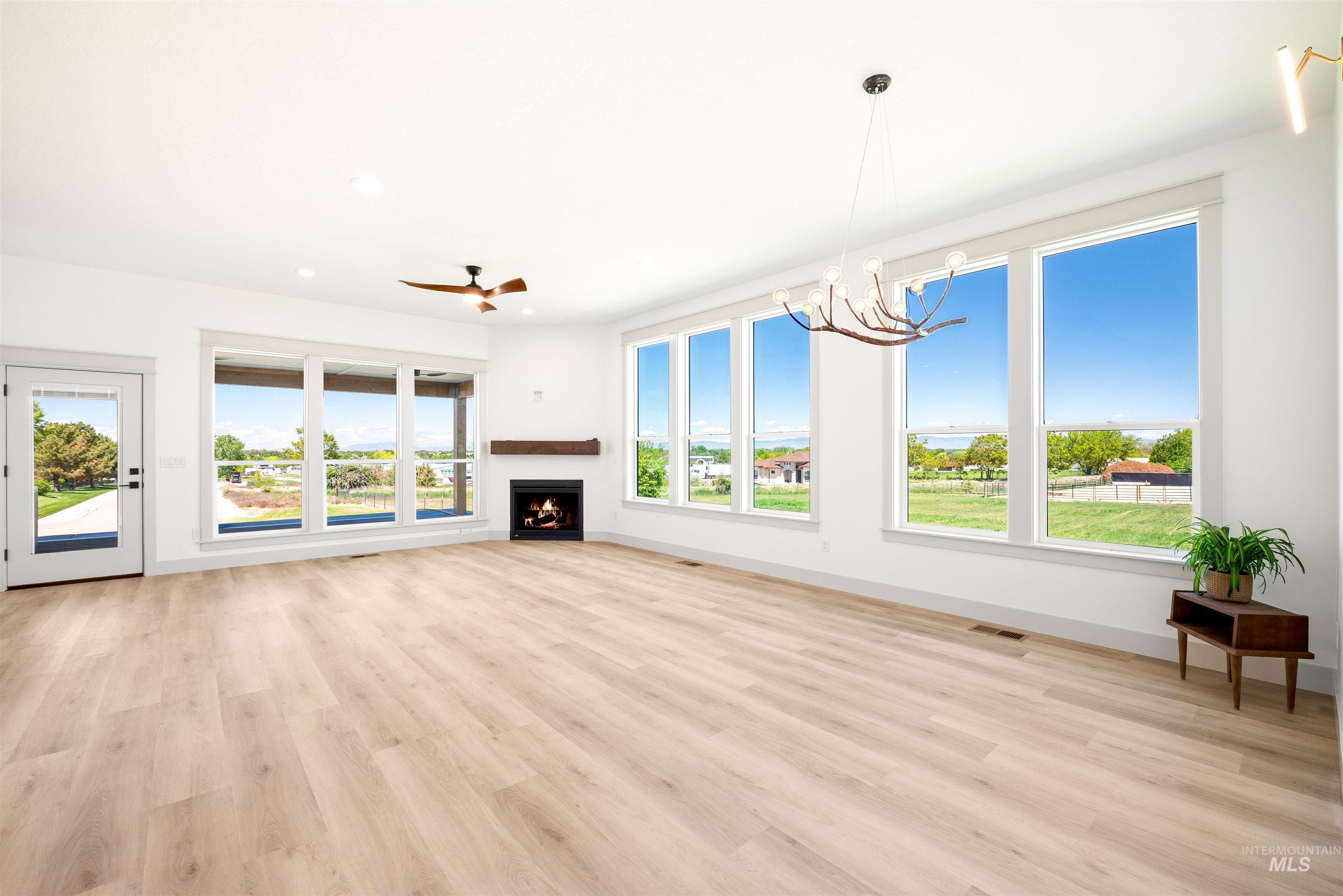 435 E Elaine Ct, Nampa, Idaho 83686, 4 Bedrooms, 3 Bathrooms, Residential For Sale, Price $715,000,MLS 98969125