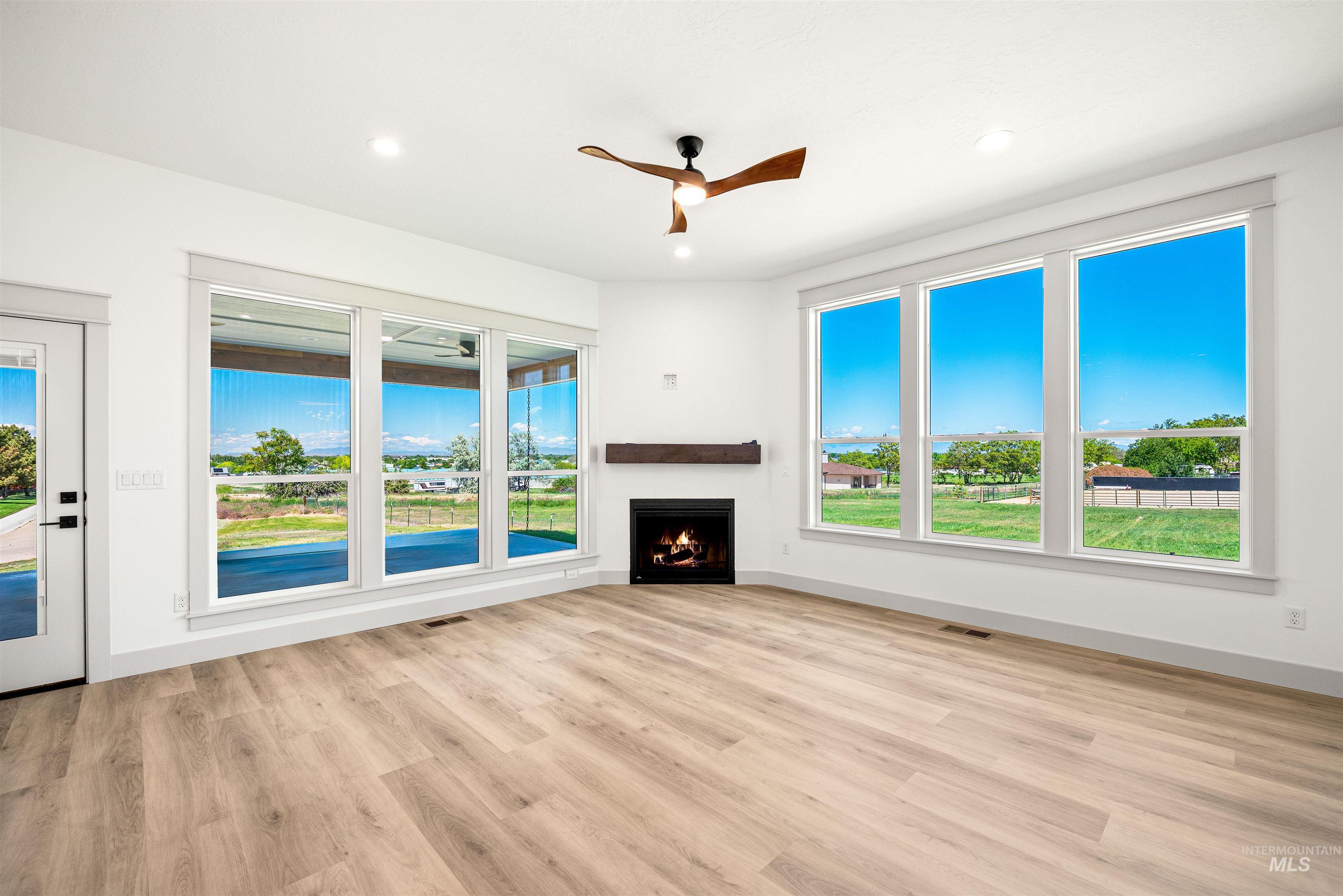 435 E Elaine Ct, Nampa, Idaho 83686, 4 Bedrooms, 3 Bathrooms, Residential For Sale, Price $715,000,MLS 98969125