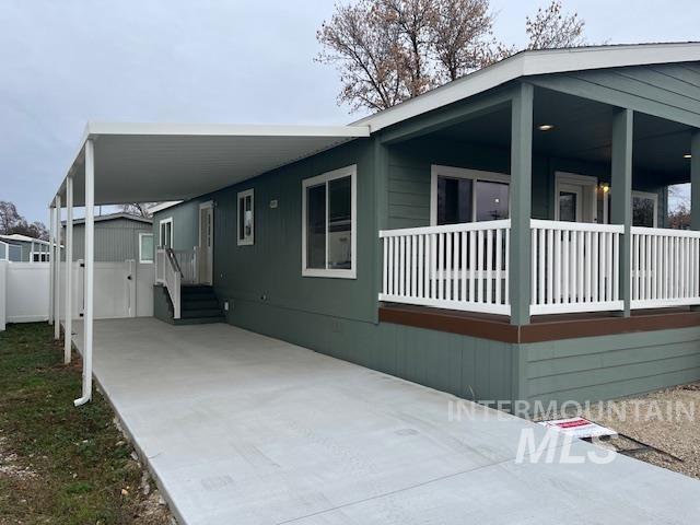 2401 S Owyhee St. #52, Boise, Idaho 83705, 3 Bedrooms, 2 Bathrooms, Residential For Sale, Price $185,000,MLS 98969126