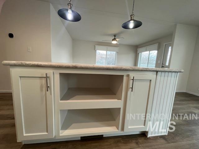 2401 S Owyhee St. #52, Boise, Idaho 83705, 3 Bedrooms, 2 Bathrooms, Residential For Sale, Price $185,000,MLS 98969126