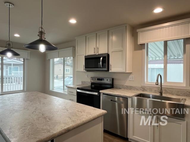 2401 S Owyhee St. #52, Boise, Idaho 83705, 3 Bedrooms, 2 Bathrooms, Residential For Sale, Price $185,000,MLS 98969126