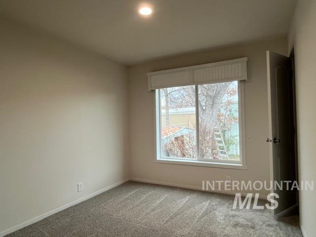 2401 S Owyhee St. #52, Boise, Idaho 83705, 3 Bedrooms, 2 Bathrooms, Residential For Sale, Price $185,000,MLS 98969126