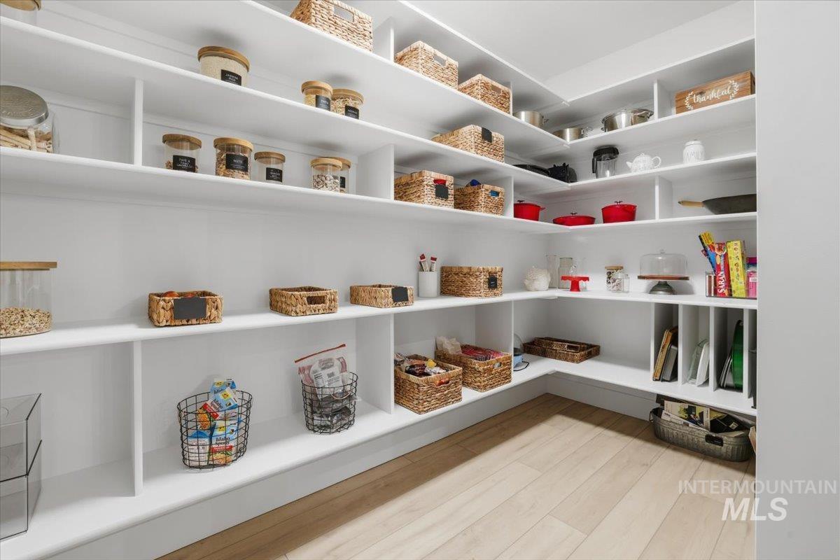 5906 N Schumann Ln, Meridian, Idaho 83646, 5 Bedrooms, 3 Bathrooms, Residential For Sale, Price $1,800,000,MLS 98969127