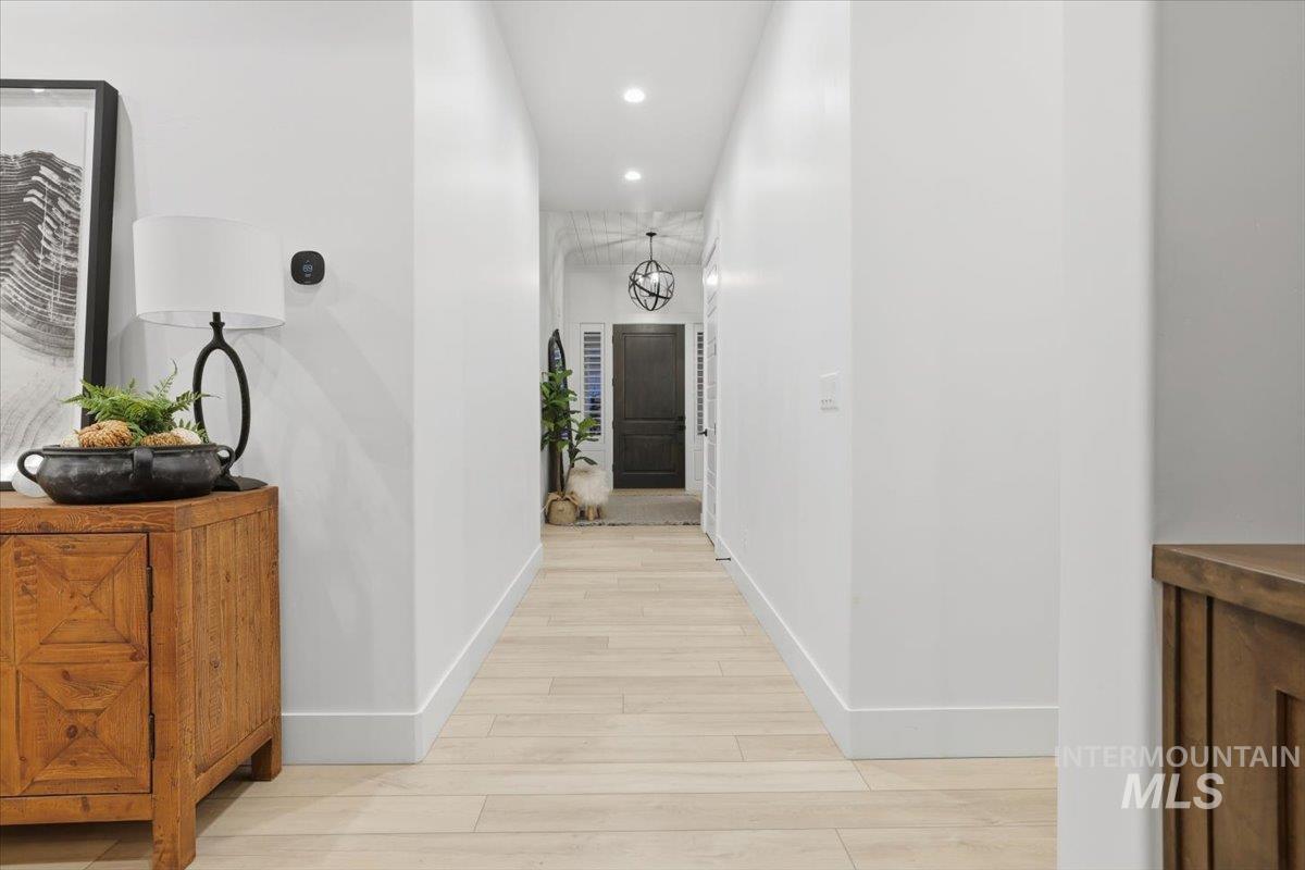 5906 N Schumann Ln, Meridian, Idaho 83646, 5 Bedrooms, 3 Bathrooms, Residential For Sale, Price $1,800,000,MLS 98969127