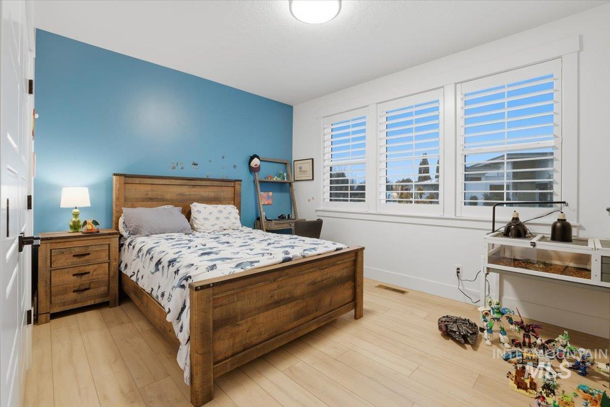 5906 N Schumann Ln, Meridian, Idaho 83646, 5 Bedrooms, 3 Bathrooms, Residential For Sale, Price $1,800,000,MLS 98969127