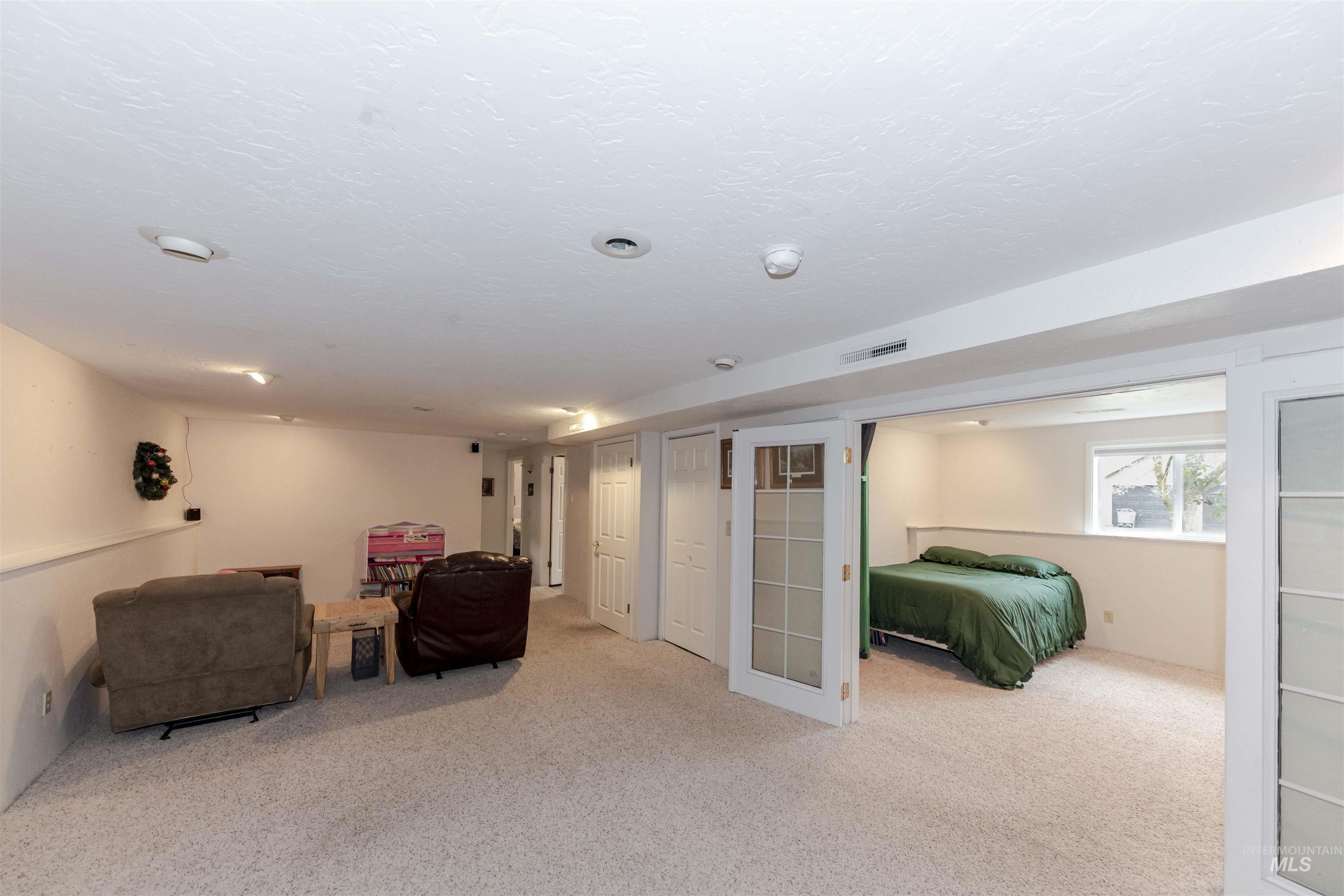 930 Preston Ave, Lewiston, Idaho 83501, 5 Bedrooms, 3 Bathrooms, Residential For Sale, Price $450,000,MLS 98969136