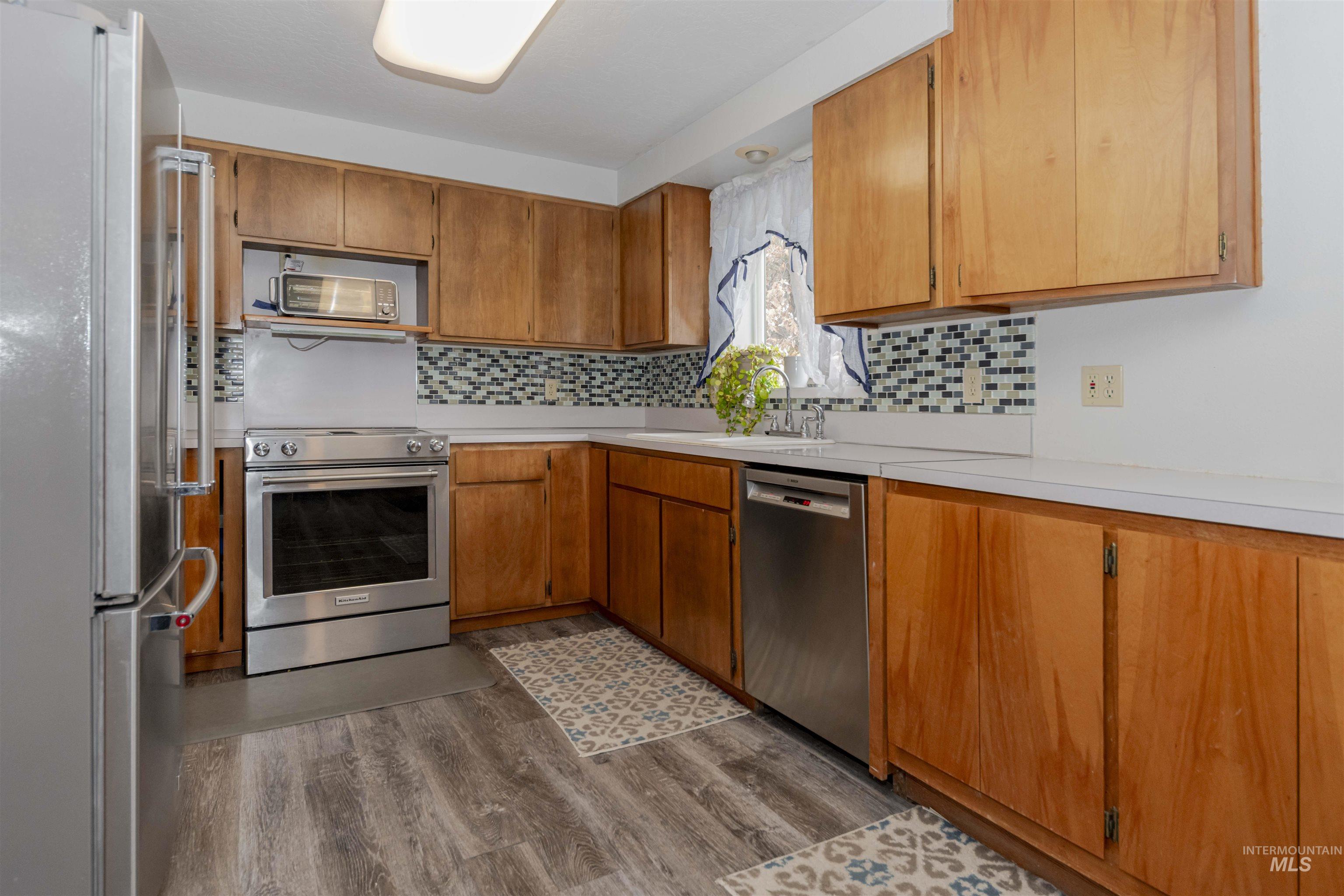 930 Preston Ave, Lewiston, Idaho 83501, 5 Bedrooms, 3 Bathrooms, Residential For Sale, Price $450,000,MLS 98969136