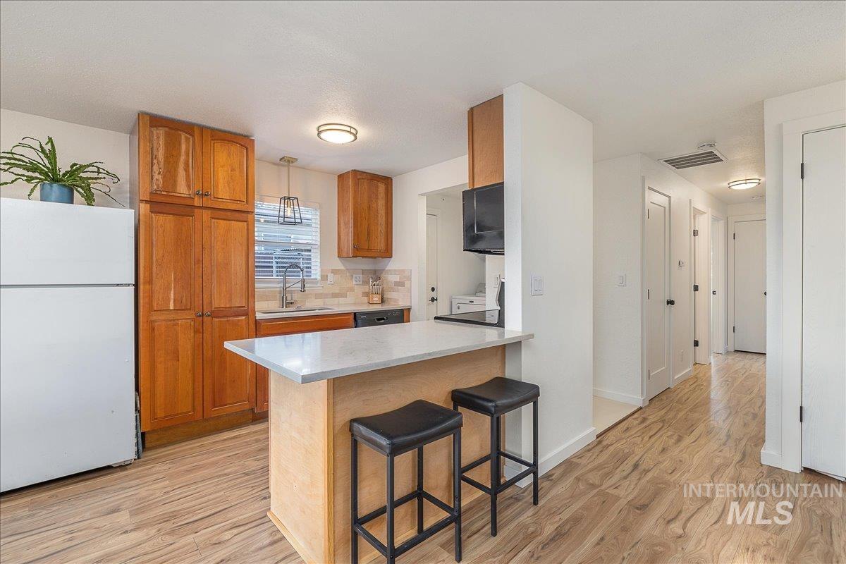 2480 S. Virginia St, Boise, Idaho 83705, 3 Bedrooms, 1 Bathroom, Residential For Sale, Price $389,900,MLS 98969137