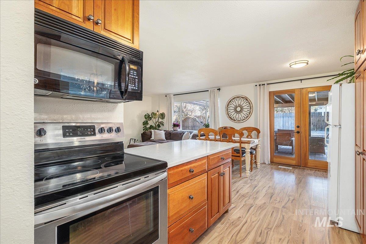 2480 S. Virginia St, Boise, Idaho 83705, 3 Bedrooms, 1 Bathroom, Residential For Sale, Price $389,900,MLS 98969137