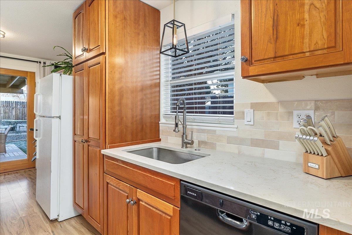 2480 S. Virginia St, Boise, Idaho 83705, 3 Bedrooms, 1 Bathroom, Residential For Sale, Price $389,900,MLS 98969137