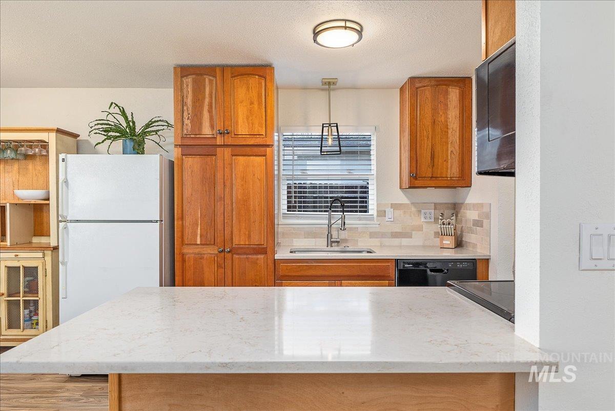 2480 S. Virginia St, Boise, Idaho 83705, 3 Bedrooms, 1 Bathroom, Residential For Sale, Price $389,900,MLS 98969137