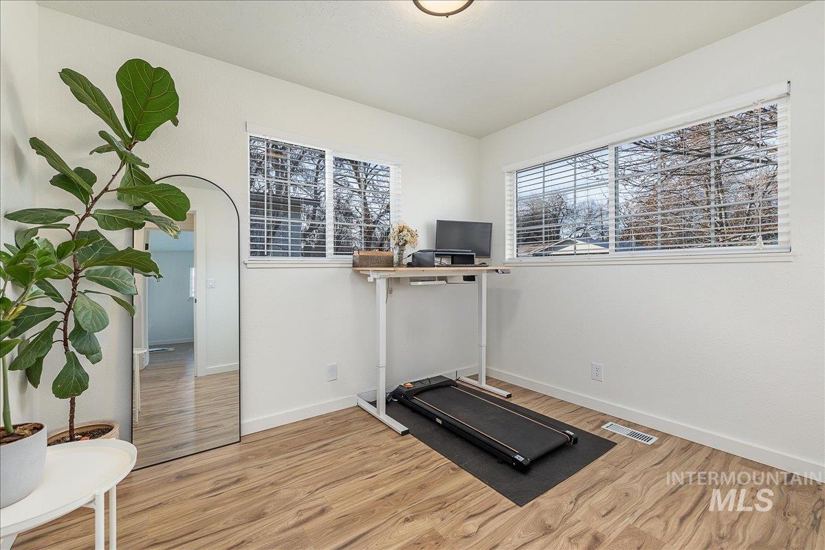 2480 S. Virginia St, Boise, Idaho 83705, 3 Bedrooms, 1 Bathroom, Residential For Sale, Price $389,900,MLS 98969137