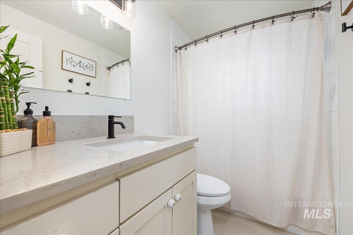 2480 S. Virginia St, Boise, Idaho 83705, 3 Bedrooms, 1 Bathroom, Residential For Sale, Price $389,900,MLS 98969137