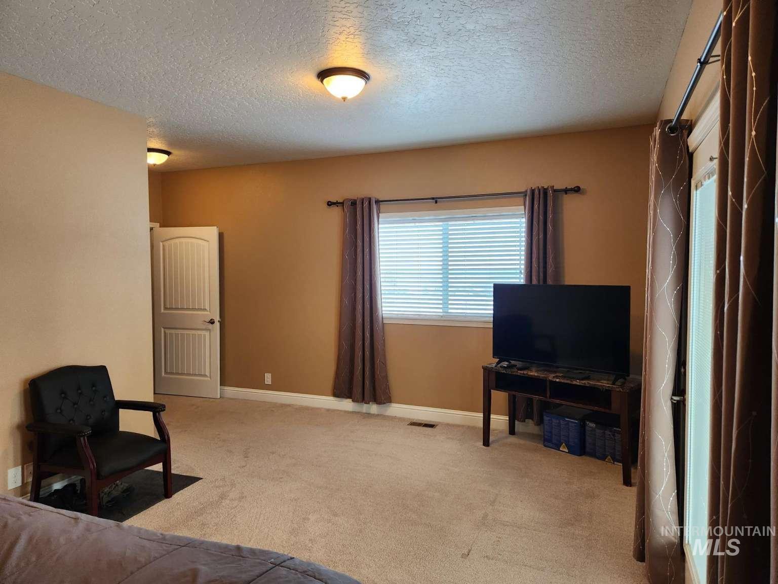 685 King Ave, Ontario, Oregon 97914, 3 Bedrooms, 2 Bathrooms, Residential For Sale, Price $649,000,MLS 98969138