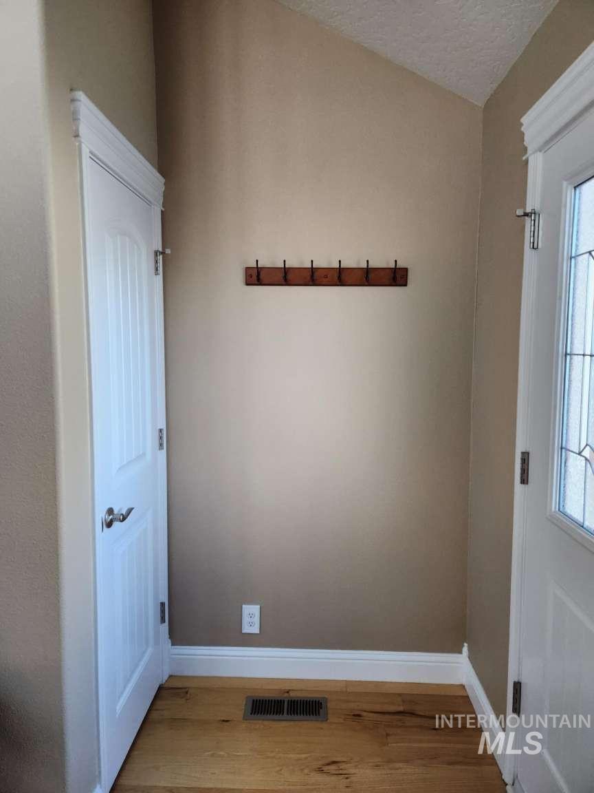 685 King Ave, Ontario, Oregon 97914, 3 Bedrooms, 2 Bathrooms, Residential For Sale, Price $649,000,MLS 98969138