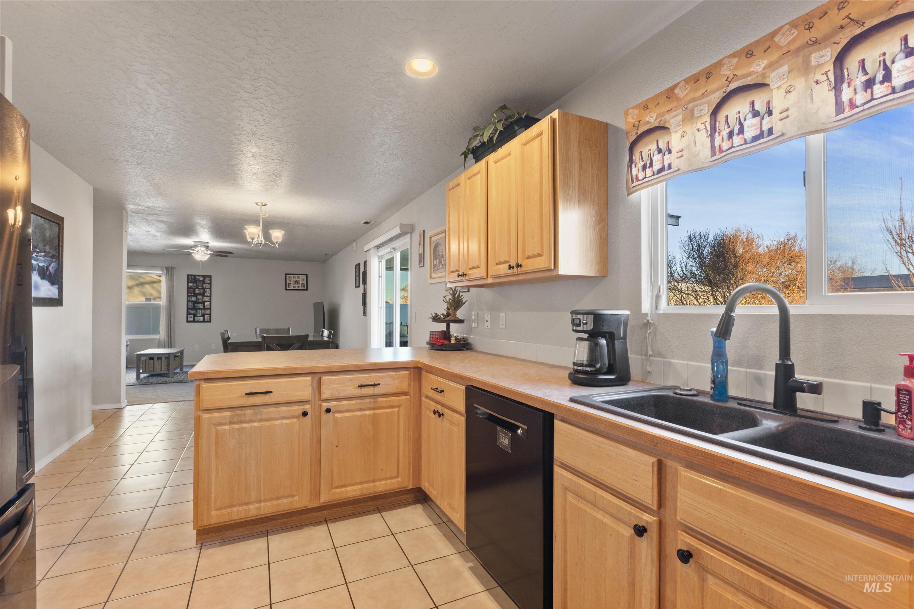 230 E Poplin St., Kuna, Idaho 83634-1492, 4 Bedrooms, 2.5 Bathrooms, Residential For Sale, Price $429,900, 98969142