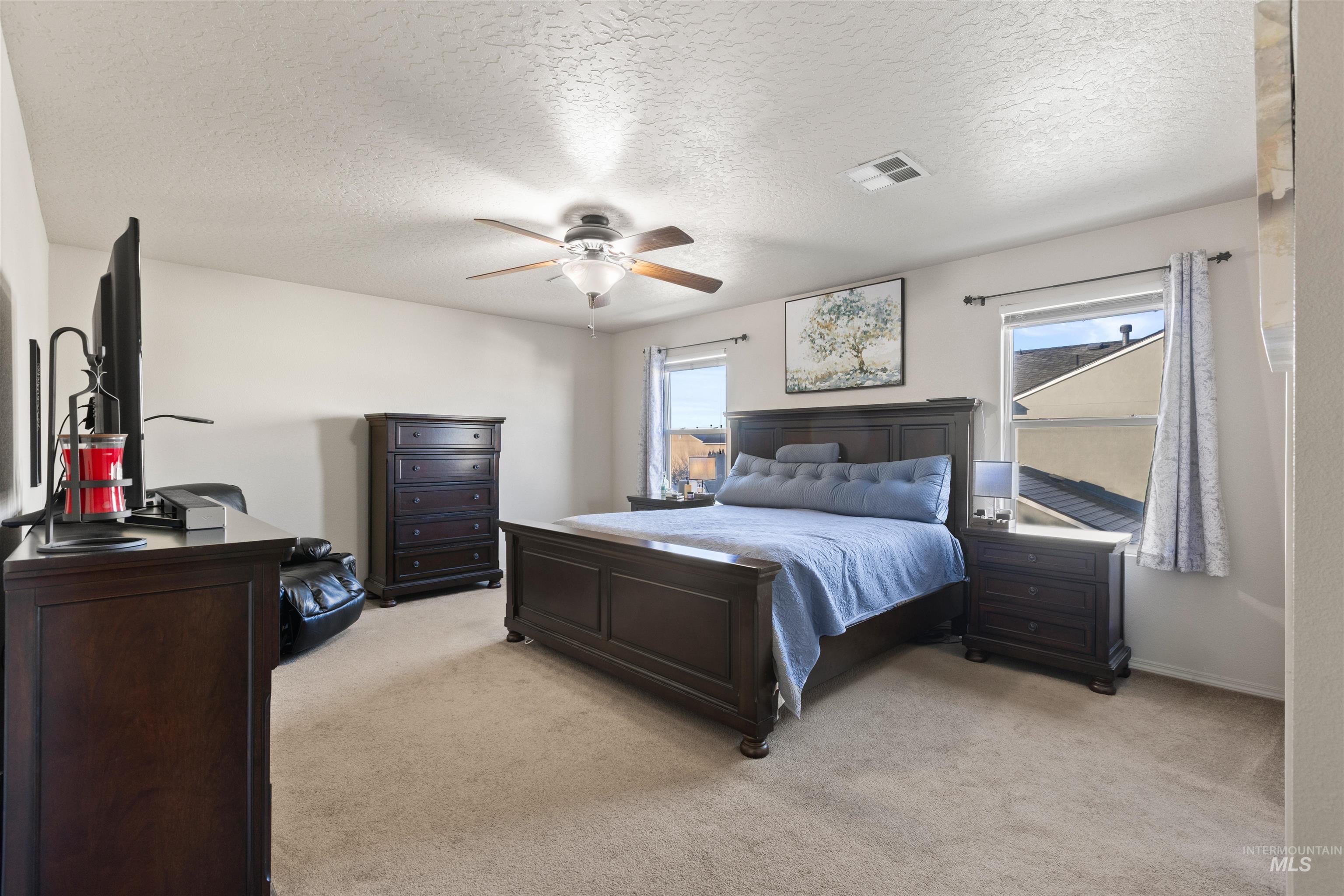 230 E Poplin St., Kuna, Idaho 83634-1492, 4 Bedrooms, 2.5 Bathrooms, Residential For Sale, Price $429,900, 98969142