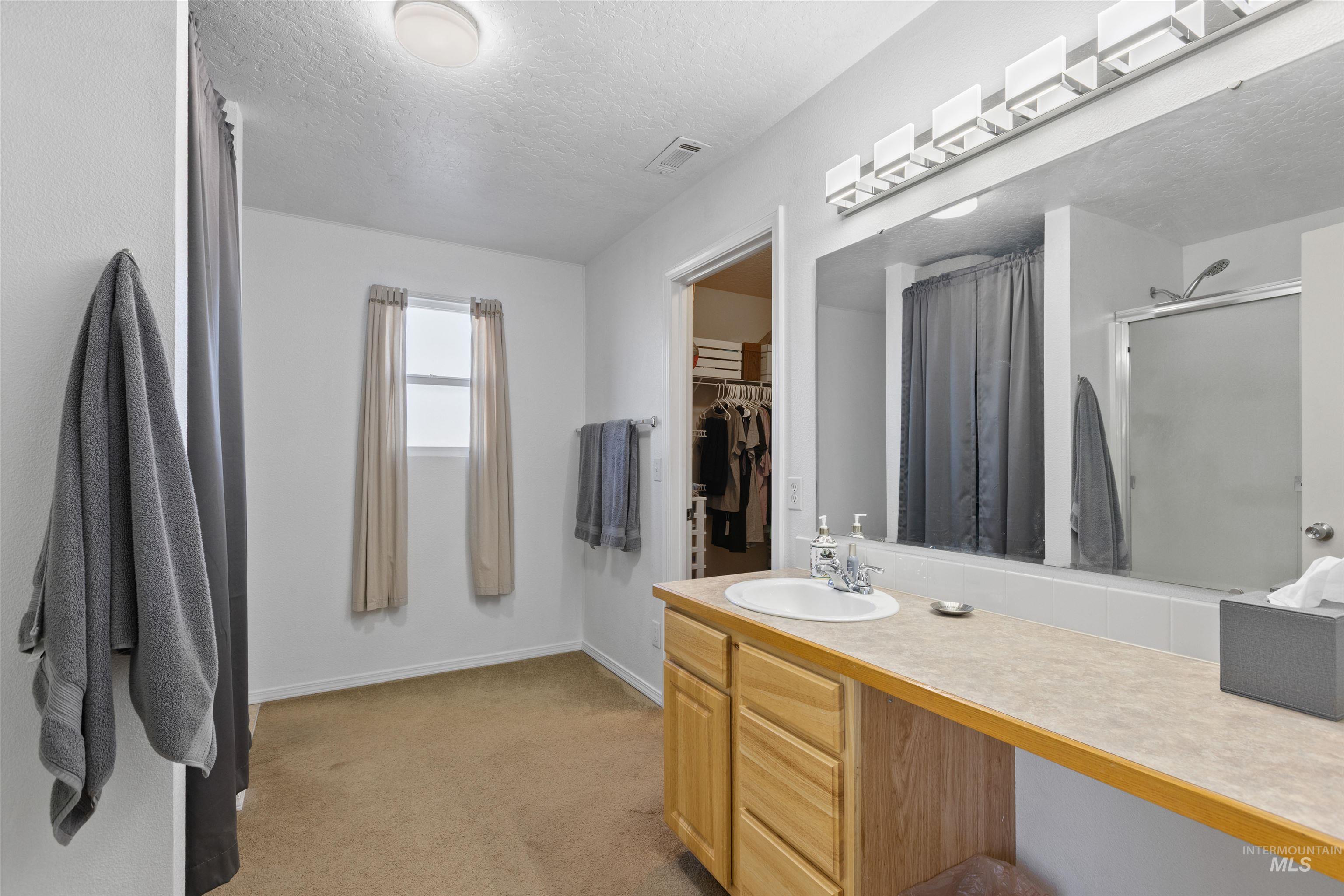 230 E Poplin St., Kuna, Idaho 83634-1492, 4 Bedrooms, 2.5 Bathrooms, Residential For Sale, Price $429,900, 98969142