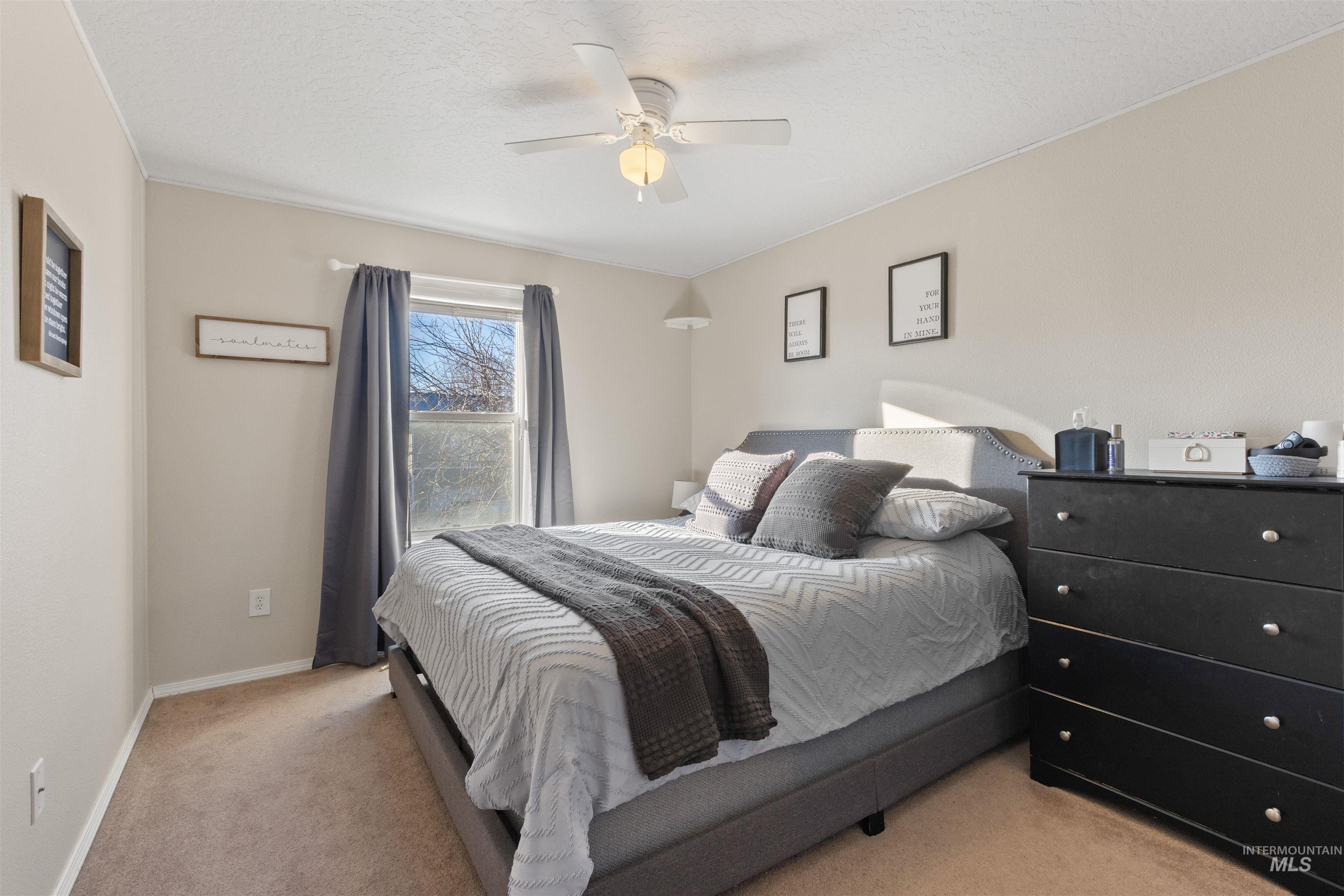 230 E Poplin St., Kuna, Idaho 83634-1492, 4 Bedrooms, 2.5 Bathrooms, Residential For Sale, Price $429,900, 98969142