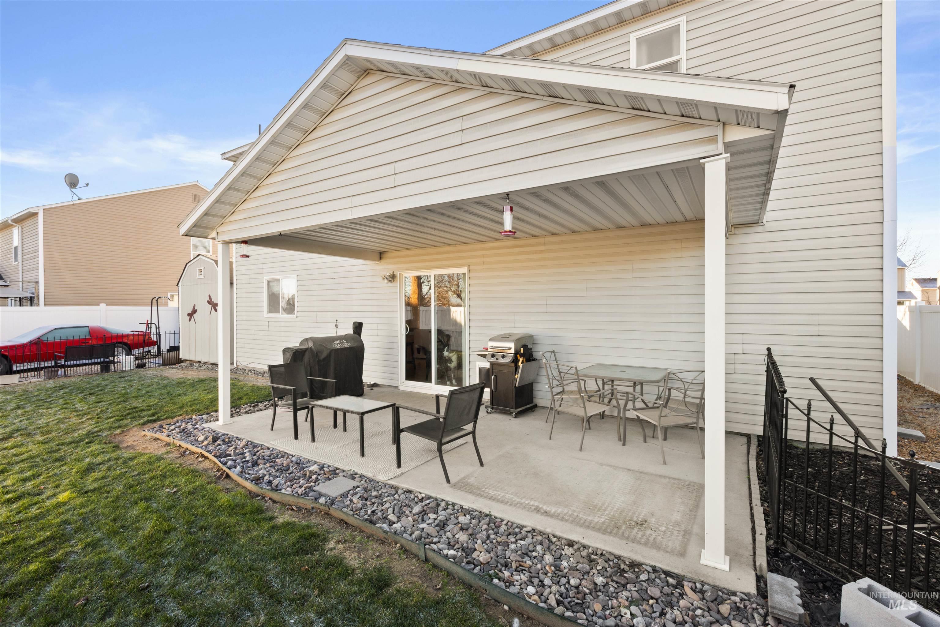 230 E Poplin St., Kuna, Idaho 83634-1492, 4 Bedrooms, 2.5 Bathrooms, Residential For Sale, Price $429,900, 98969142