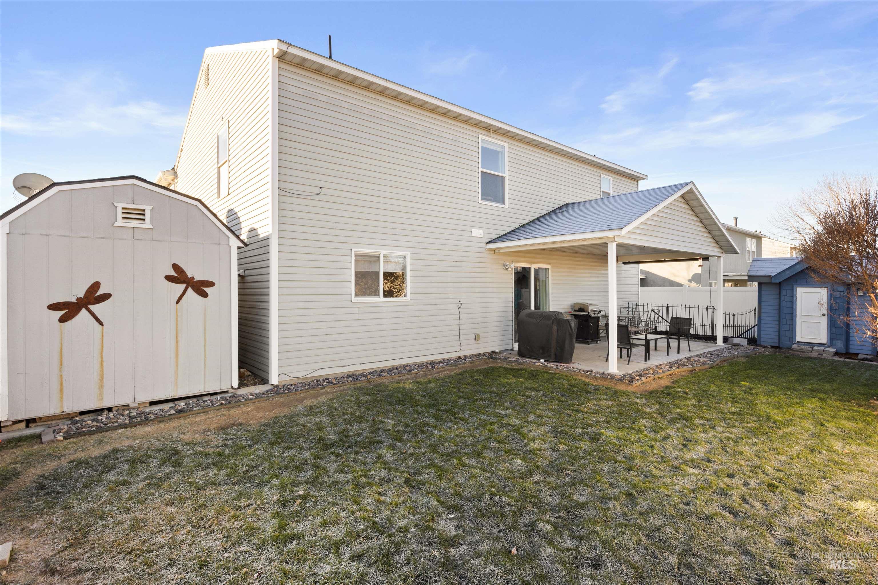 230 E Poplin St., Kuna, Idaho 83634-1492, 4 Bedrooms, 2.5 Bathrooms, Residential For Sale, Price $429,900, 98969142