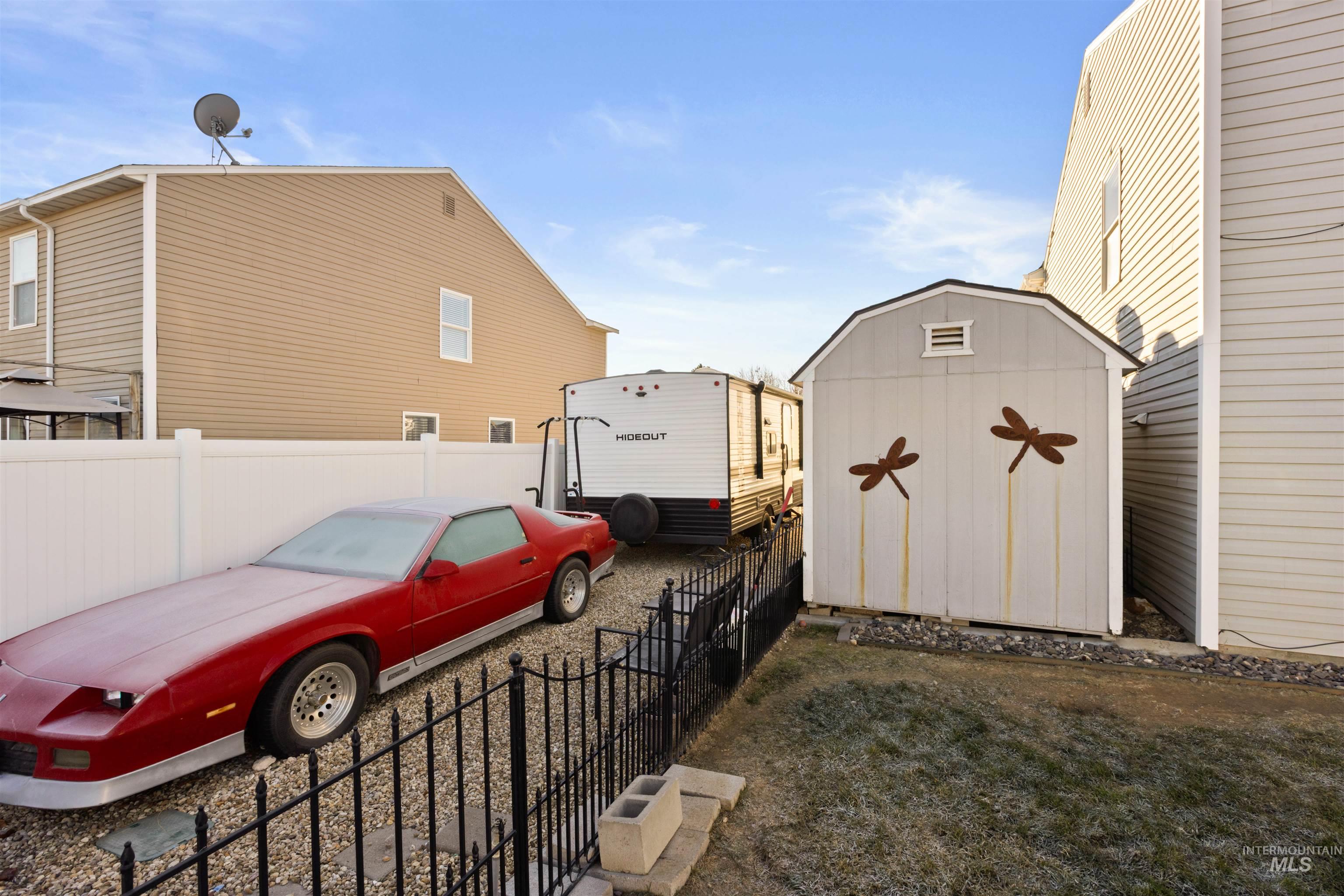 230 E Poplin St., Kuna, Idaho 83634-1492, 4 Bedrooms, 2.5 Bathrooms, Residential For Sale, Price $429,900, 98969142