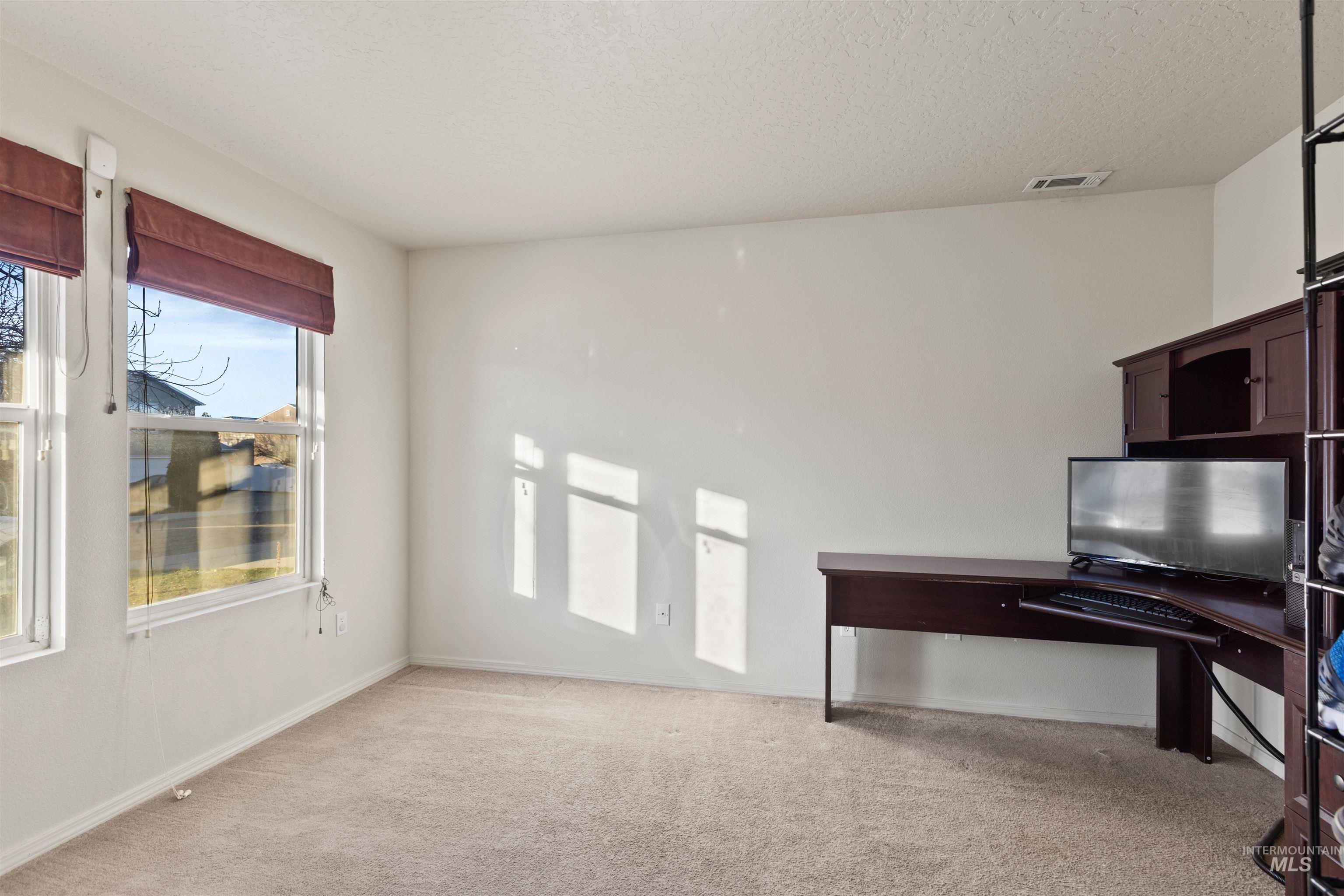 230 E Poplin St., Kuna, Idaho 83634-1492, 4 Bedrooms, 2.5 Bathrooms, Residential For Sale, Price $429,900, 98969142