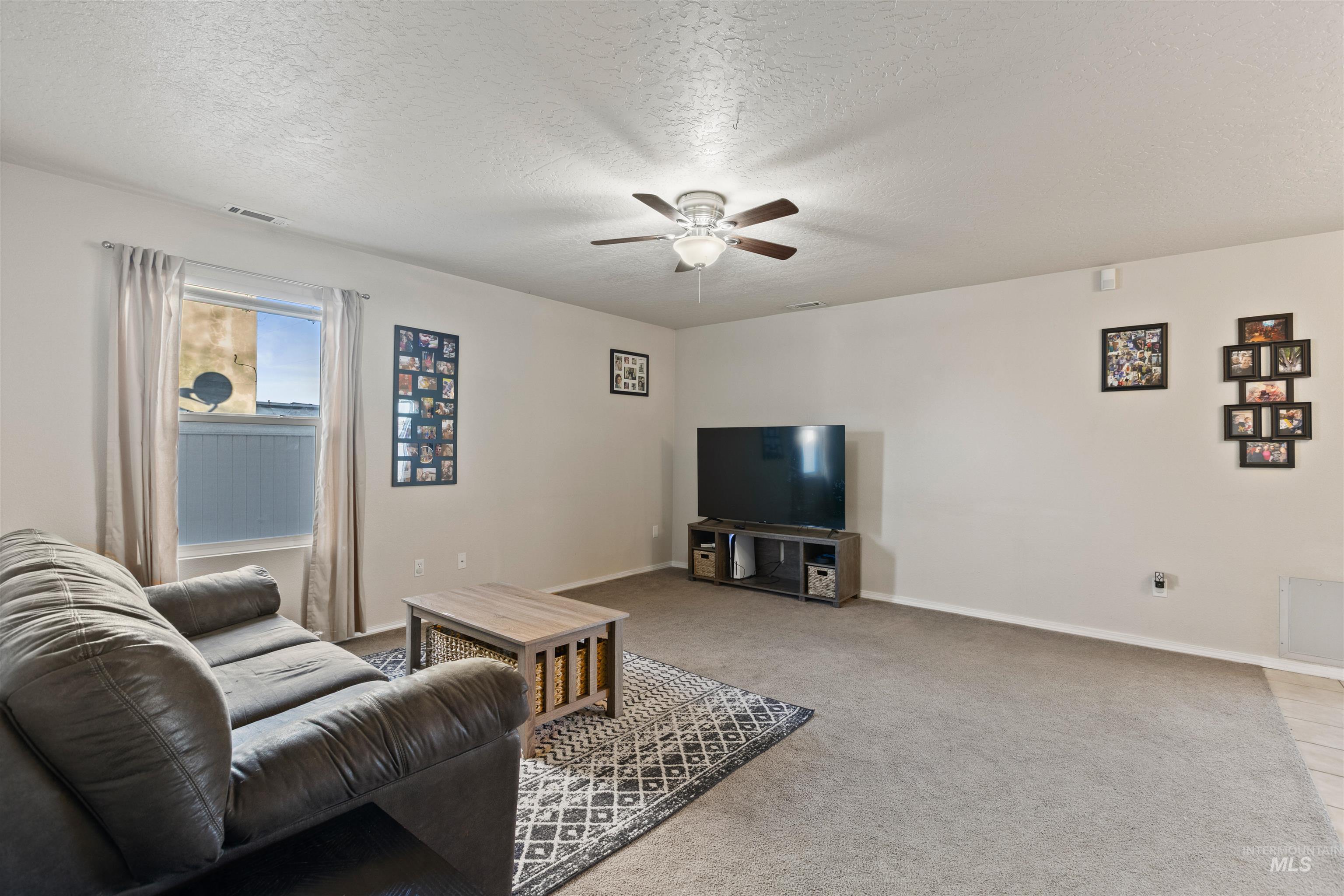 230 E Poplin St., Kuna, Idaho 83634-1492, 4 Bedrooms, 2.5 Bathrooms, Residential For Sale, Price $429,900, 98969142