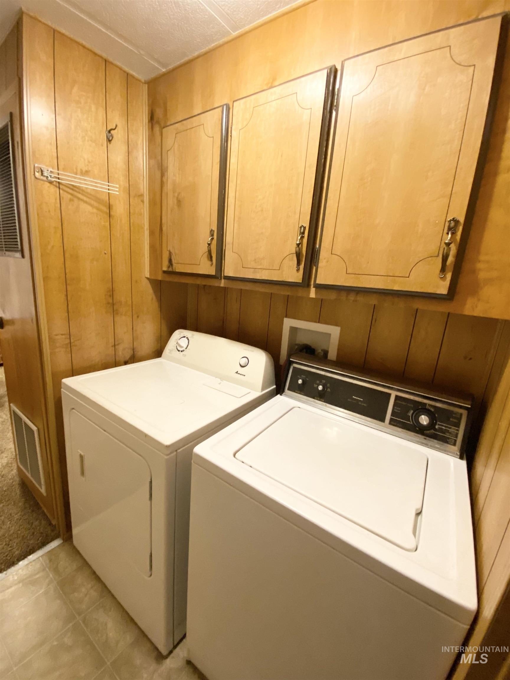 2205 E Linden, Caldwell, Idaho 83605, 2 Bedrooms, 2 Bathrooms, Residential For Sale, Price $79,900,MLS 98969158