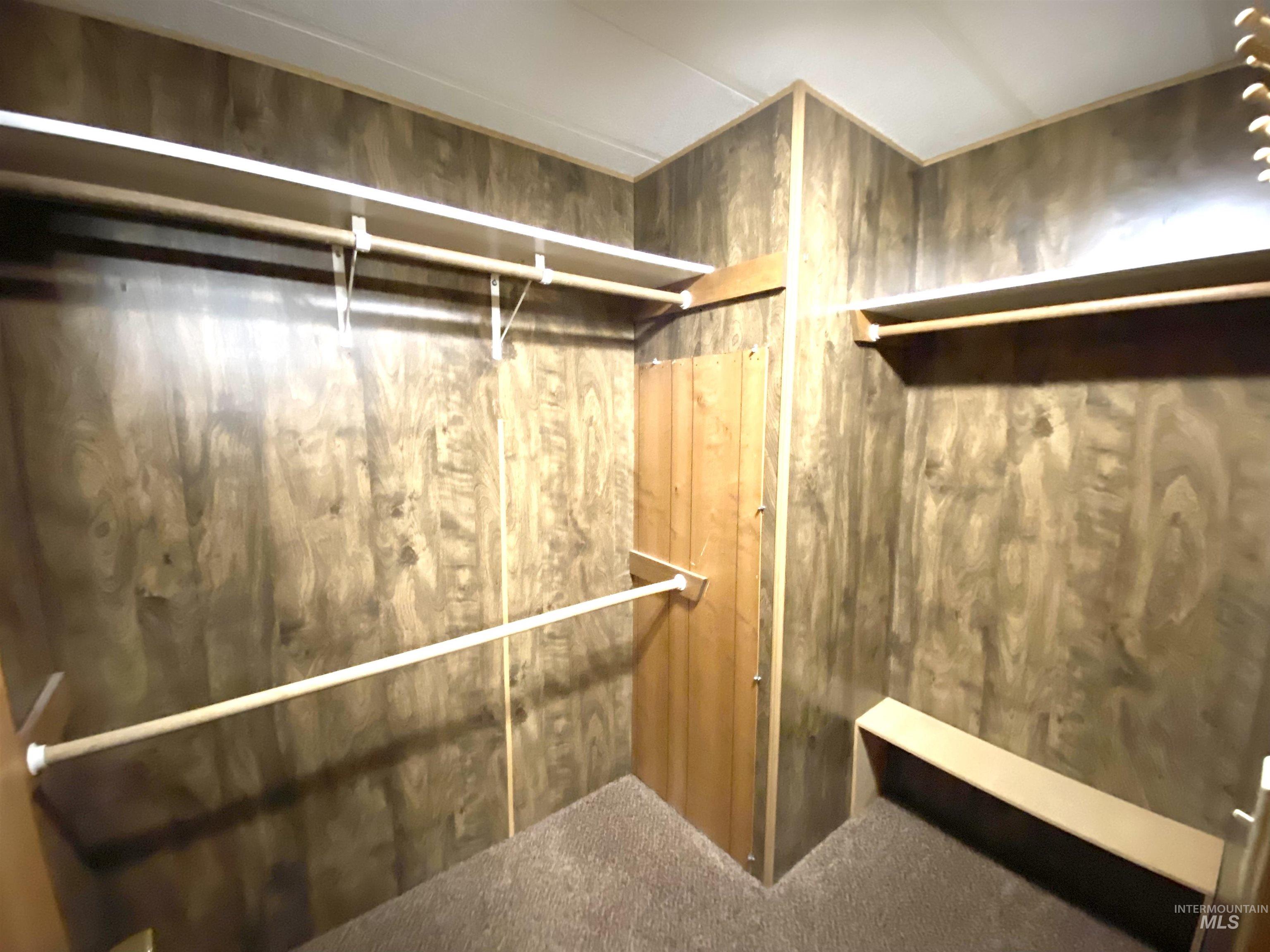 2205 E Linden, Caldwell, Idaho 83605, 2 Bedrooms, 2 Bathrooms, Residential For Sale, Price $79,900,MLS 98969158