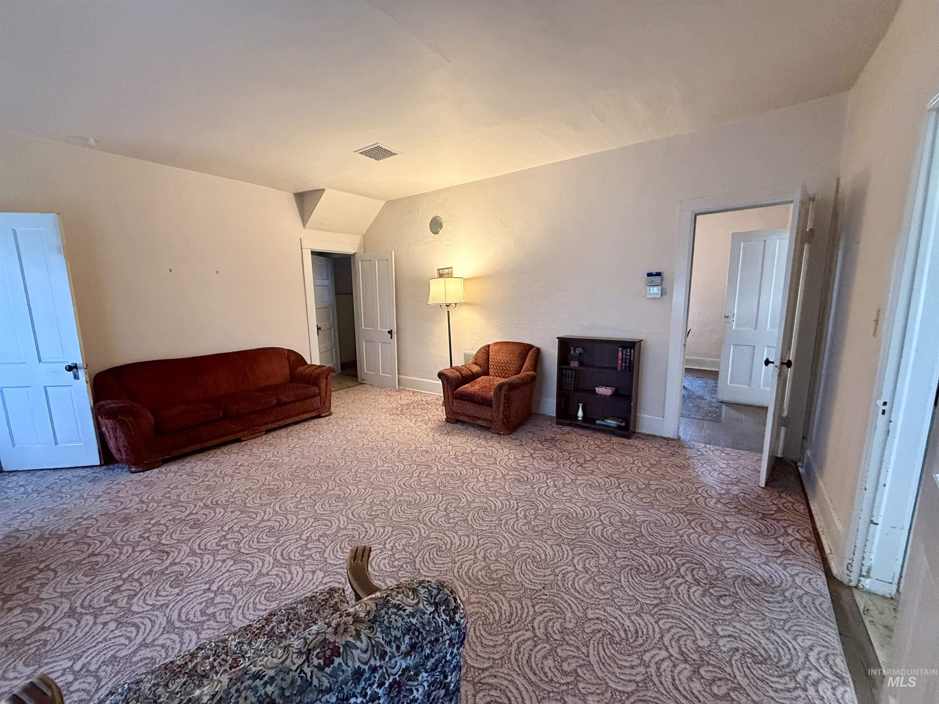 1368 Chestnut St., Clarkston, Washington 99403, 3 Bedrooms, 1 Bathroom, Residential For Sale, Price $325,000,MLS 98969164