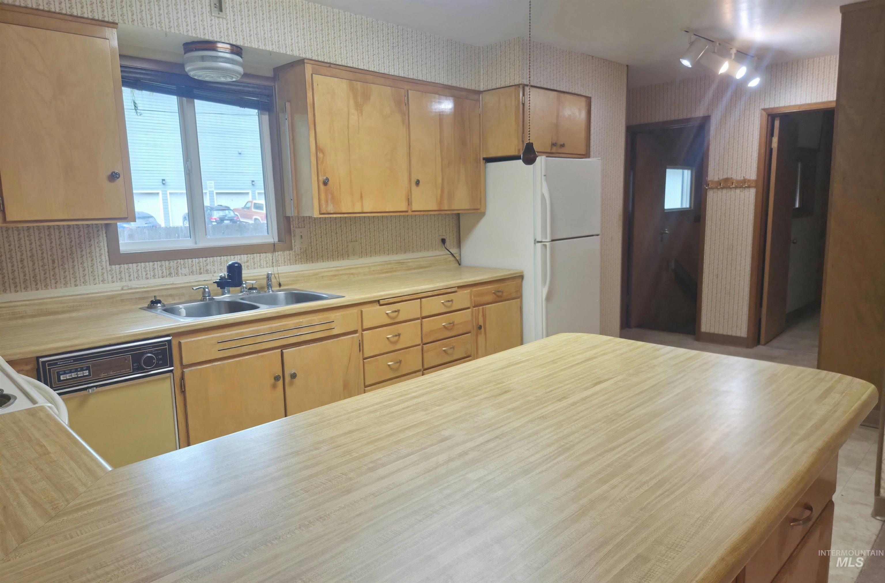 615 N Washington, Moscow, Idaho 83843, 4 Bedrooms, 2 Bathrooms, Residential For Sale, Price $449,000,MLS 98969172