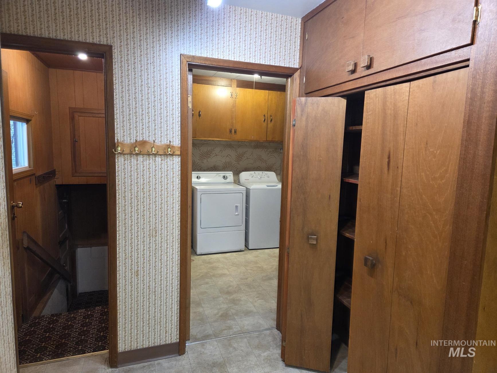 615 N Washington, Moscow, Idaho 83843, 4 Bedrooms, 2 Bathrooms, Residential For Sale, Price $449,000,MLS 98969172