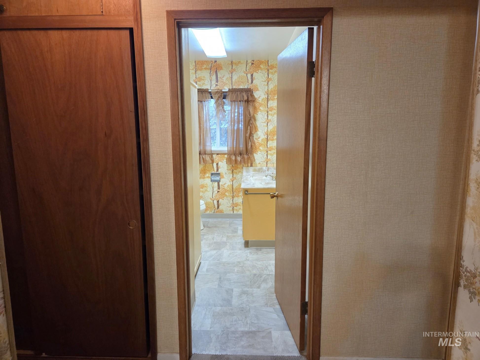 615 N Washington, Moscow, Idaho 83843, 4 Bedrooms, 2 Bathrooms, Residential For Sale, Price $505,000,MLS 98969172