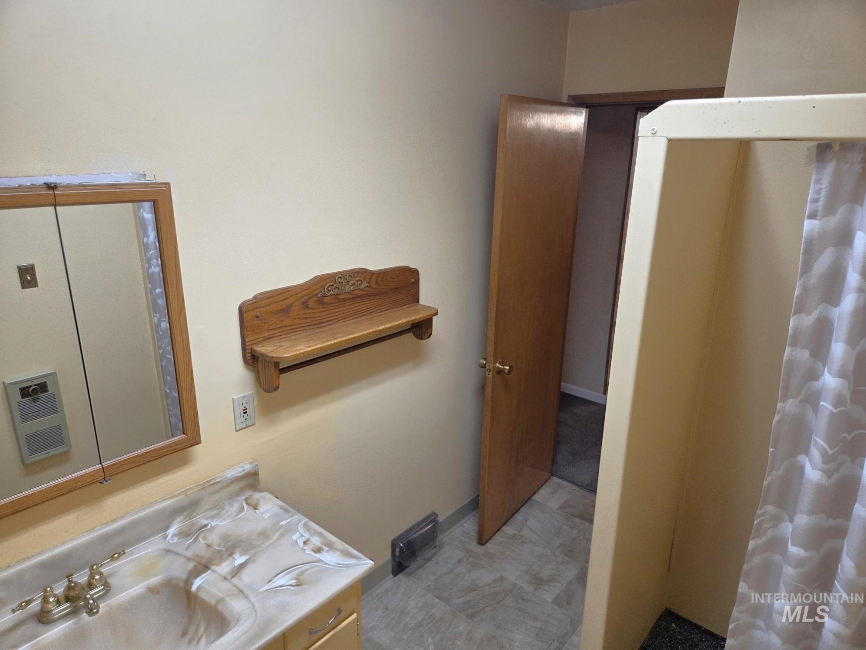 615 N Washington, Moscow, Idaho 83843, 4 Bedrooms, 2 Bathrooms, Residential For Sale, Price $505,000,MLS 98969172