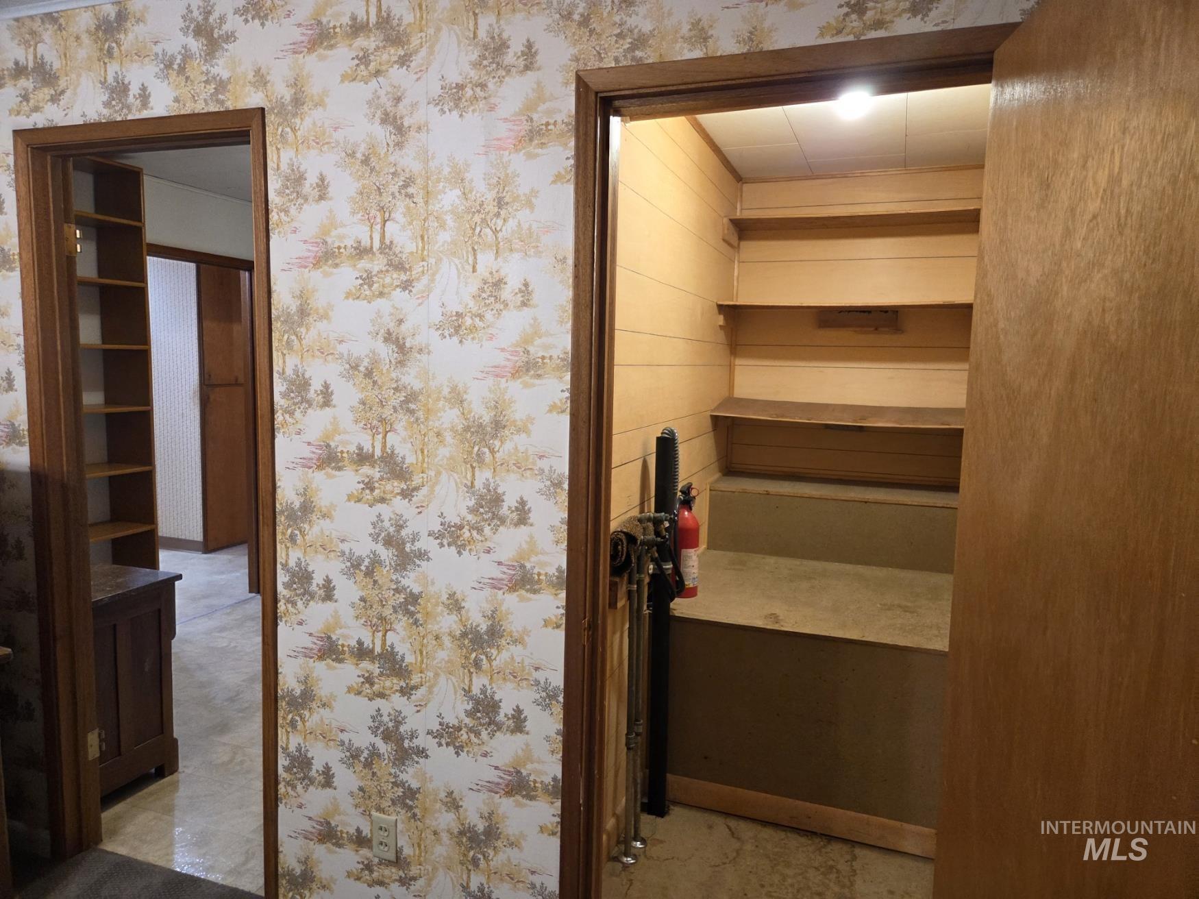 615 N Washington, Moscow, Idaho 83843, 4 Bedrooms, 2 Bathrooms, Residential For Sale, Price $505,000,MLS 98969172