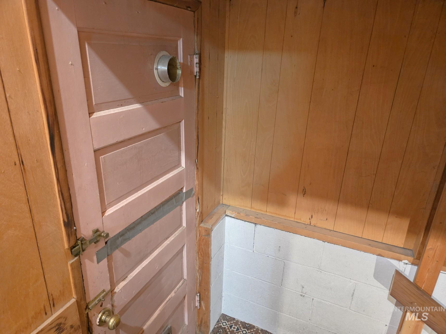 615 N Washington, Moscow, Idaho 83843, 4 Bedrooms, 2 Bathrooms, Residential For Sale, Price $505,000,MLS 98969172