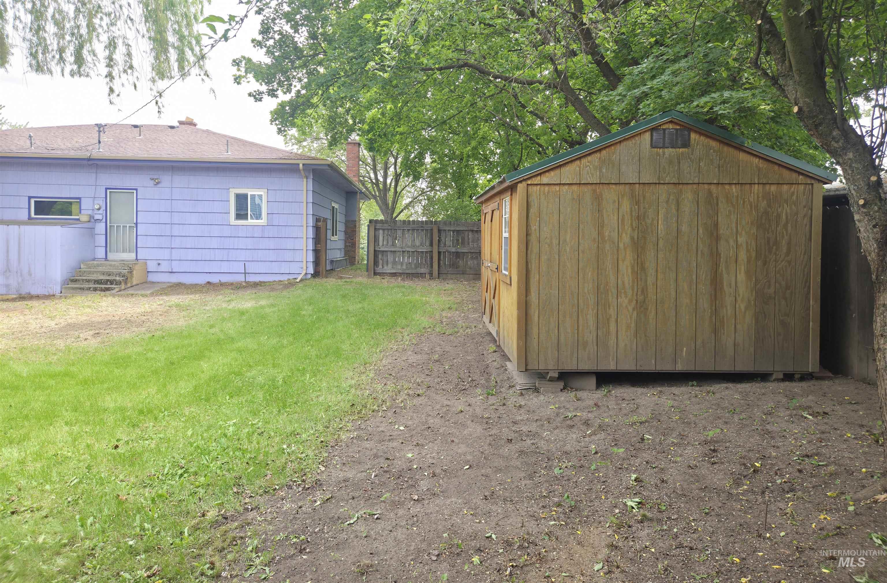 615 N Washington, Moscow, Idaho 83843, 4 Bedrooms, 2 Bathrooms, Residential For Sale, Price $449,000,MLS 98969172
