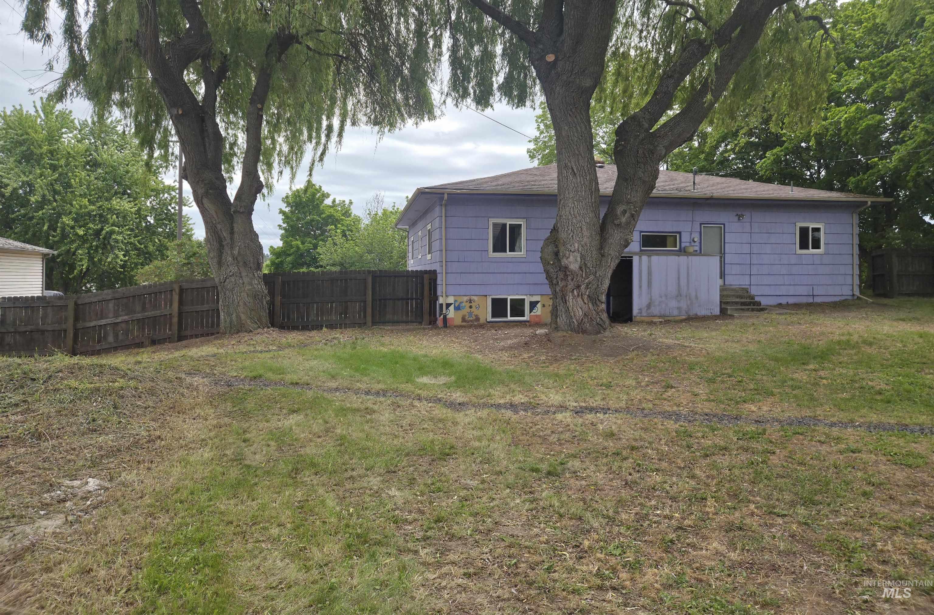 615 N Washington, Moscow, Idaho 83843, 4 Bedrooms, 2 Bathrooms, Residential For Sale, Price $449,000,MLS 98969172