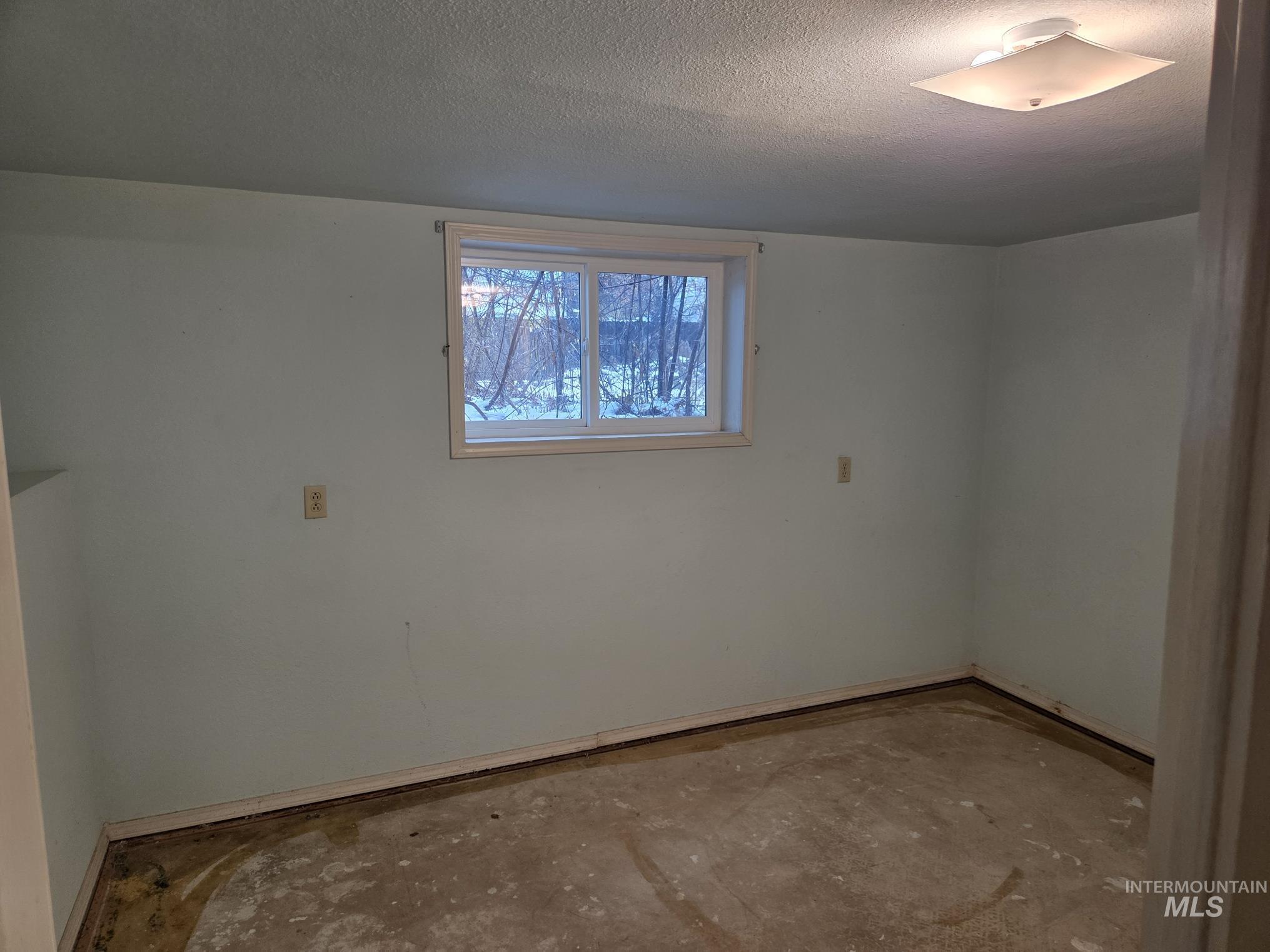 615 N Washington, Moscow, Idaho 83843, 4 Bedrooms, 2 Bathrooms, Residential For Sale, Price $505,000,MLS 98969172